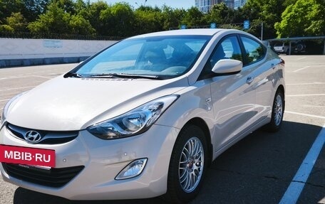 Hyundai Elantra V, 2011 год, 1 530 000 рублей, 2 фотография