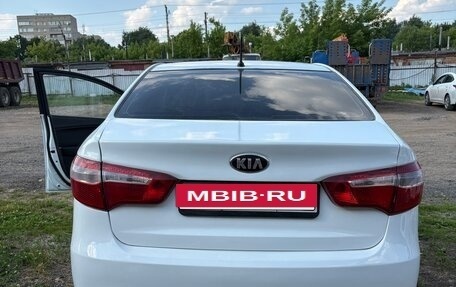 KIA Rio III рестайлинг, 2013 год, 410 000 рублей, 3 фотография