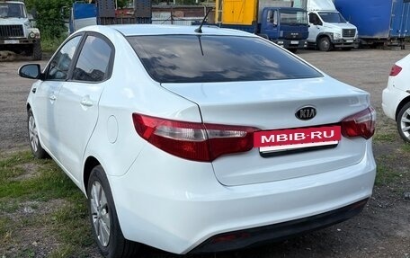 KIA Rio III рестайлинг, 2013 год, 410 000 рублей, 5 фотография