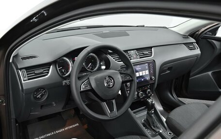 Skoda Octavia, 2017 год, 1 685 000 рублей, 6 фотография