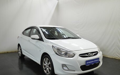 Hyundai Solaris II рестайлинг, 2011 год, 679 000 рублей, 3 фотография