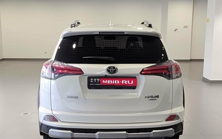 Toyota RAV4, 2017 год, 2 160 000 рублей, 10 фотография