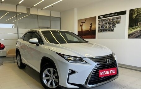 Lexus RX IV рестайлинг, 2017 год, 3 500 000 рублей, 3 фотография