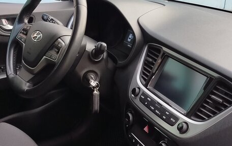 Hyundai Solaris II рестайлинг, 2018 год, 1 520 000 рублей, 9 фотография
