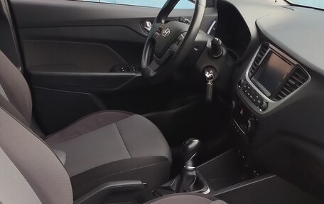 Hyundai Solaris II рестайлинг, 2018 год, 1 520 000 рублей, 10 фотография