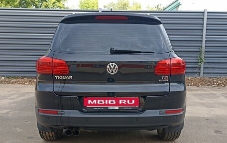 Volkswagen Tiguan I, 2015 год, 1 390 000 рублей, 4 фотография
