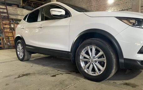 Nissan Qashqai, 2021 год, 2 100 000 рублей, 4 фотография