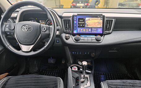 Toyota RAV4, 2017 год, 2 700 000 рублей, 9 фотография