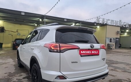 Toyota RAV4, 2017 год, 2 700 000 рублей, 7 фотография