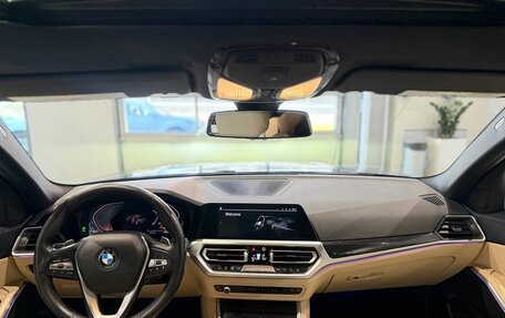 BMW 3 серия, 2019 год, 3 300 000 рублей, 12 фотография
