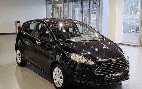 Ford Fiesta, 2015 год, 893 000 рублей, 3 фотография