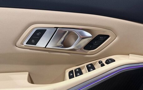 BMW 3 серия, 2019 год, 3 300 000 рублей, 24 фотография