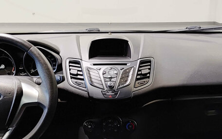 Ford Fiesta, 2015 год, 893 000 рублей, 18 фотография