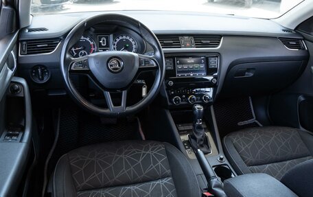Skoda Octavia, 2018 год, 1 874 000 рублей, 6 фотография