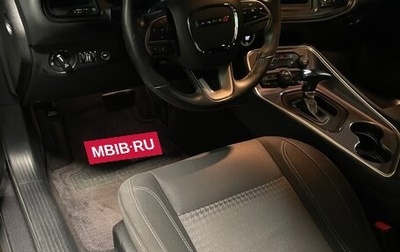 Dodge Challenger III рестайлинг 2, 2018 год, 3 300 000 рублей, 1 фотография