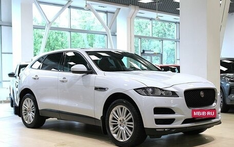 Jaguar F-Pace, 2016 год, 1 940 000 рублей, 3 фотография