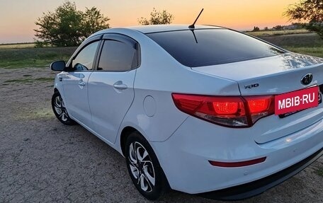 KIA Rio III рестайлинг, 2015 год, 1 200 000 рублей, 4 фотография