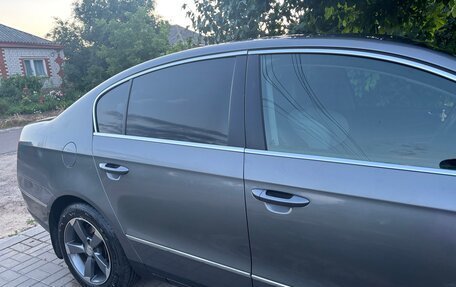 Volkswagen Passat B6, 2006 год, 670 000 рублей, 17 фотография
