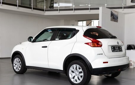 Nissan Juke II, 2012 год, 990 000 рублей, 6 фотография