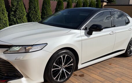 Toyota Camry, 2020 год, 3 300 000 рублей, 3 фотография