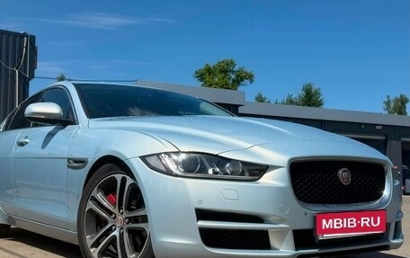 Jaguar XE I рестайлинг, 2015 год, 1 600 000 рублей, 8 фотография