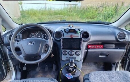 KIA Carens III (RP), 2010 год, 700 000 рублей, 4 фотография