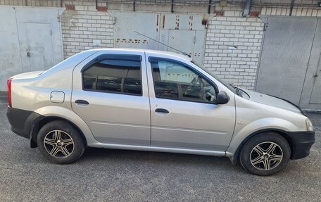 Renault Logan I, 2013 год, 600 000 рублей, 3 фотография