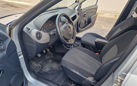Renault Logan I, 2013 год, 600 000 рублей, 13 фотография