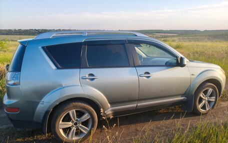 Mitsubishi Outlander III рестайлинг 3, 2007 год, 660 000 рублей, 8 фотография