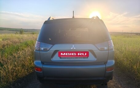 Mitsubishi Outlander III рестайлинг 3, 2007 год, 660 000 рублей, 9 фотография