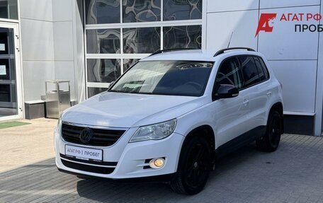 Volkswagen Tiguan I, 2011 год, 990 000 рублей, 3 фотография