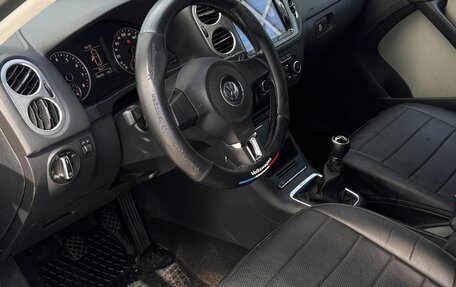Volkswagen Tiguan I, 2011 год, 990 000 рублей, 11 фотография