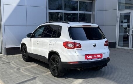 Volkswagen Tiguan I, 2011 год, 990 000 рублей, 5 фотография