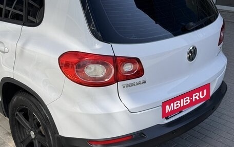 Volkswagen Tiguan I, 2011 год, 990 000 рублей, 23 фотография