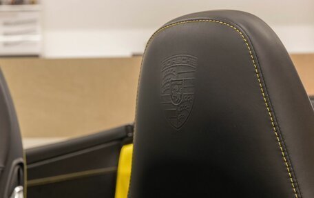 Porsche 911, 2016 год, 14 200 000 рублей, 23 фотография