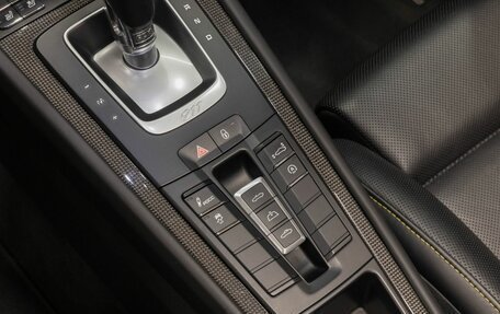 Porsche 911, 2016 год, 14 200 000 рублей, 31 фотография