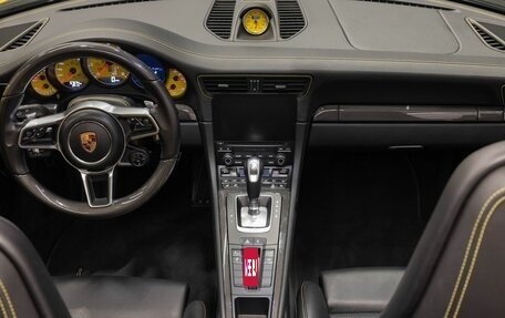 Porsche 911, 2016 год, 14 200 000 рублей, 32 фотография