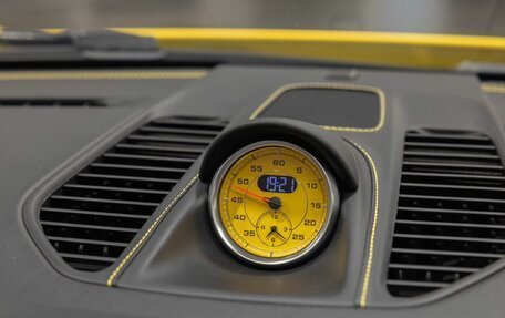 Porsche 911, 2016 год, 14 200 000 рублей, 38 фотография