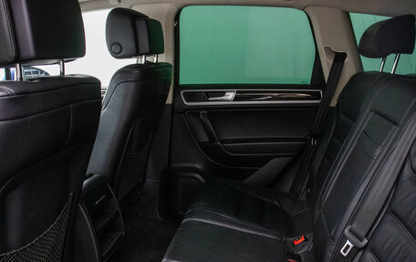 Volkswagen Touareg III, 2015 год, 2 370 000 рублей, 12 фотография