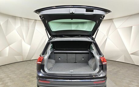 Volkswagen Tiguan II, 2017 год, 1 943 000 рублей, 12 фотография