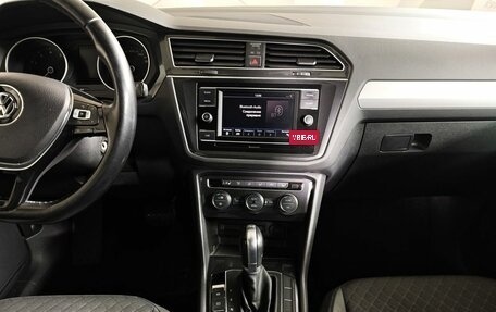 Volkswagen Tiguan II, 2017 год, 1 943 000 рублей, 15 фотография