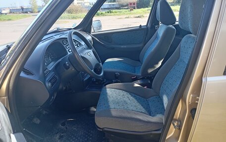 Chevrolet Niva I рестайлинг, 2004 год, 300 000 рублей, 5 фотография