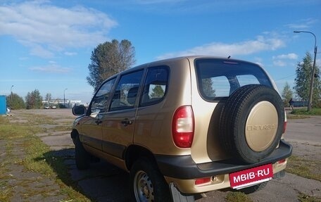 Chevrolet Niva I рестайлинг, 2004 год, 300 000 рублей, 2 фотография
