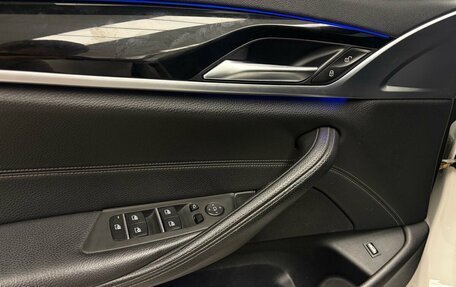 BMW 5 серия, 2019 год, 3 284 000 рублей, 7 фотография