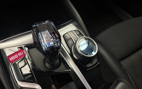 BMW 5 серия, 2019 год, 3 284 000 рублей, 12 фотография