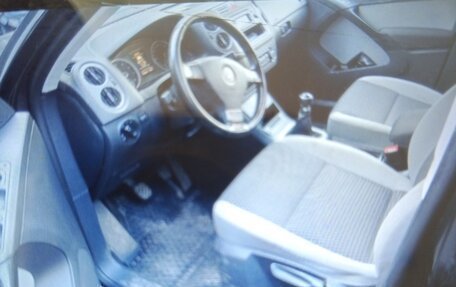 Volkswagen Tiguan I, 2010 год, 450 000 рублей, 4 фотография