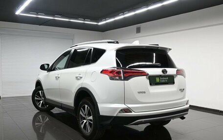 Toyota RAV4, 2018 год, 2 295 000 рублей, 6 фотография