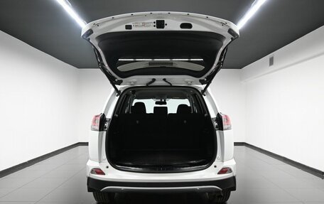 Toyota RAV4, 2018 год, 2 295 000 рублей, 7 фотография