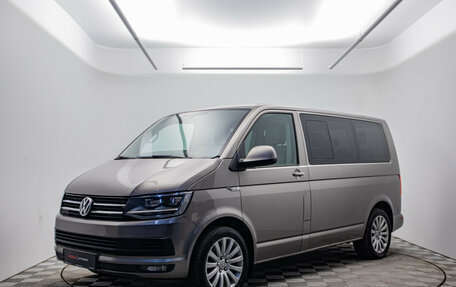 Volkswagen Multivan T6 рестайлинг, 2015 год, 2 870 000 рублей, 2 фотография