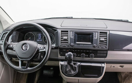 Volkswagen Multivan T6 рестайлинг, 2015 год, 2 870 000 рублей, 13 фотография